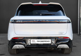 Подержанный автомобиль Voyah Free 2023 года (5 фото)