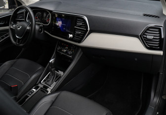 Подержанный автомобиль Jetta VS5 2022 года (7 фото)