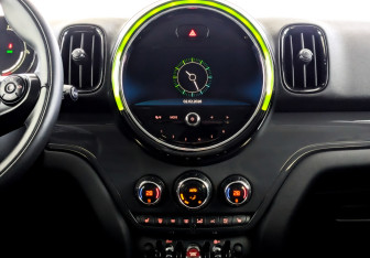 Подержанный автомобиль MINI Countryman 2021 года (15 фото)