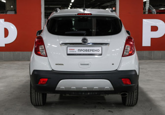 Подержанный автомобиль Opel Mokka 2013 года (6 фото)