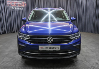 Подержанный автомобиль Volkswagen Tiguan 2022 года (2 фото)