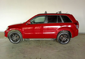 Подержанный автомобиль Suzuki Grand Vitara 2012 года (4 фото)