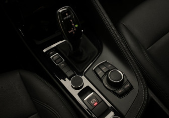 Подержанный автомобиль BMW X2 2019 года (17 фото)
