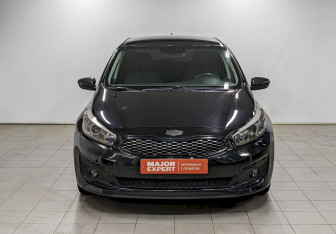 Подержанный автомобиль Kia Ceed Hatchback 2017 года (2 фото)