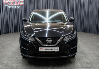 Подержанный автомобиль Nissan Qashqai 2020 года (2 фото)