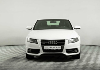 Подержанный автомобиль Audi A4 Sedan 2011 года (2 фото)