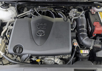 Подержанный автомобиль Toyota Camry Sedan 2019 года (9 фото)