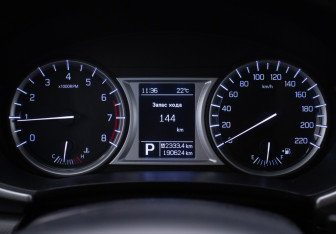 Подержанный автомобиль Suzuki Vitara 2015 года (12 фото)