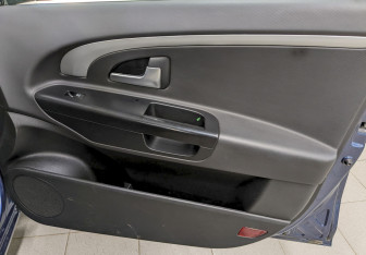 Подержанный автомобиль Kia Ceed Wagon 2011 года (18 фото)