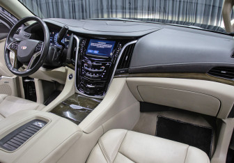 Подержанный автомобиль Cadillac Escalade Suv 2020 года (11 фото)