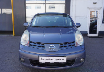 Подержанный автомобиль Nissan Note 2008 года (2 фото)