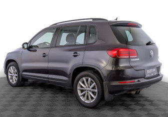 Подержанный автомобиль Volkswagen Tiguan 2016 года (7 фото)