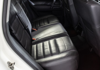 Подержанный автомобиль Volkswagen Touareg 2009 года (10 фото)