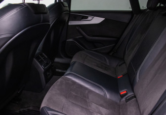 Подержанный автомобиль Audi A5 Liftback 2018 года (11 фото)