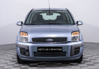 Подержанный автомобиль Ford Fusion 2007 года (3 фото)