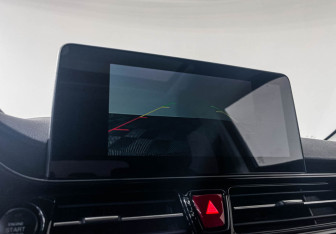 Подержанный автомобиль Москвич 3 2023 года (16 фото)