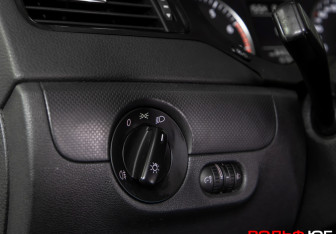 Подержанный автомобиль Volkswagen Jetta Sedan 2014 года (17 фото)