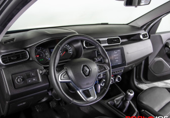 Подержанный автомобиль Renault Duster 2021 года (10 фото)