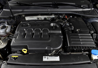 Подержанный автомобиль Volkswagen Passat Sedan 2017 года (5 фото)