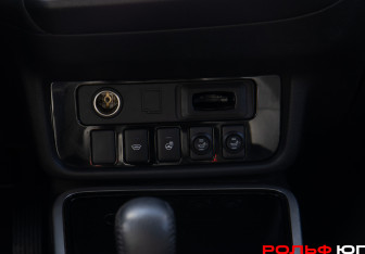 Подержанный автомобиль Mitsubishi Outlander 2018 года (12 фото)