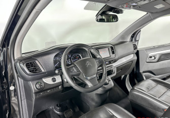 Подержанный автомобиль Citroen SpaceTourer 2018 года (9 фото)