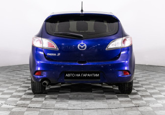 Подержанный автомобиль Mazda 3 Hatchback 2012 года (4 фото)