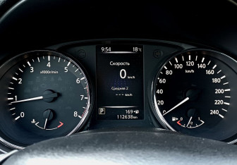 Подержанный автомобиль Nissan Qashqai 2016 года (23 фото)