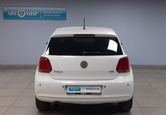 Подержанный автомобиль Volkswagen Polo Hatchback 2010 года (6 фото)