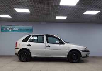 Подержанный автомобиль Volkswagen Pointer 2004 года (4 фото)