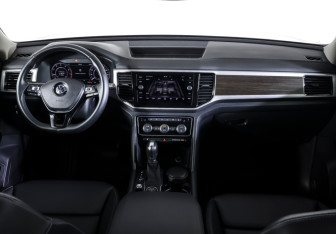 Подержанный автомобиль Volkswagen Teramont 2018 года (14 фото)