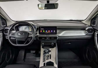 Подержанный автомобиль Geely Coolray 2023 года (14 фото)