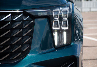 Подержанный автомобиль GAC GS8 2023 года (21 фото)