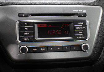 Подержанный автомобиль Kia Rio Sedan 2016 года (19 фото)