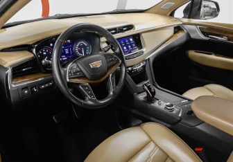 Подержанный автомобиль Cadillac XT5 2020 года (7 фото)
