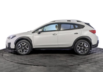 Подержанный автомобиль Subaru XV 2018 года (8 фото)