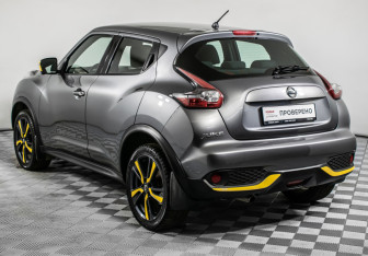 Подержанный автомобиль Nissan Juke 2014 года (7 фото)