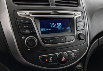 Подержанный автомобиль Hyundai Solaris Sedan 2016 года (25 фото)