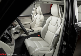 Новый Volvo XC90 2025 (12 фото)