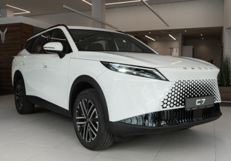 Новый Omoda C7 2025 (3 фото)