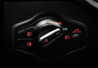 Подержанный автомобиль Audi Q5 2013 года (11 фото)