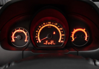 Подержанный автомобиль Kia Ceed Hatchback 2011 года (13 фото)