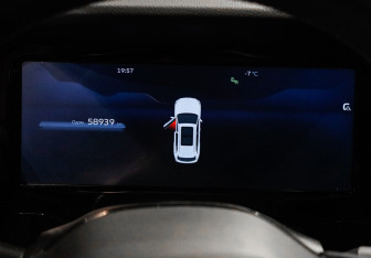 Подержанный автомобиль Geely Monjaro 2023 года (30 фото)