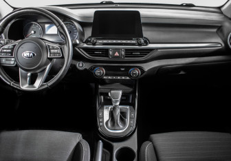 Подержанный автомобиль Kia Cerato Sedan 2021 года (11 фото)