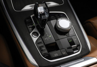 Подержанный автомобиль BMW X7 2019 года (20 фото)