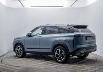 Подержанный автомобиль Jaecoo J7 2023 года (7 фото)