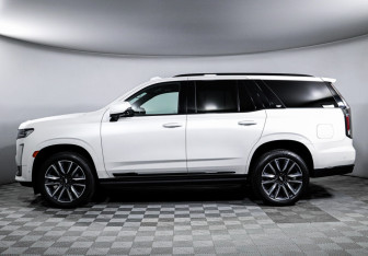 Подержанный автомобиль Cadillac Escalade Suv 2022 года (8 фото)