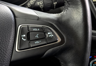 Подержанный автомобиль Ford Kuga 2019 года (28 фото)