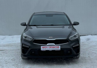 Подержанный автомобиль Kia Cerato Sedan 2020 года (2 фото)