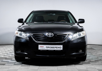 Подержанный автомобиль Toyota Camry Sedan 2008 года (2 фото)