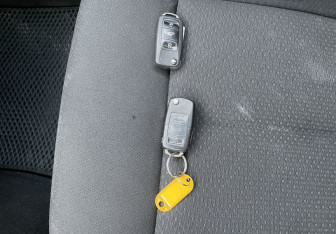 Подержанный автомобиль SEAT Leon Hatchback 2011 года (16 фото)